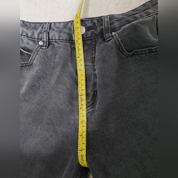 Twik Jeans - Picture 12 of 14